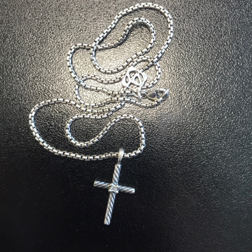 David Yurman Cable Classics Cross with Diamond